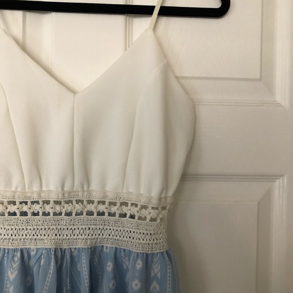 Flowy blue&white romper - Picture 2 of 4